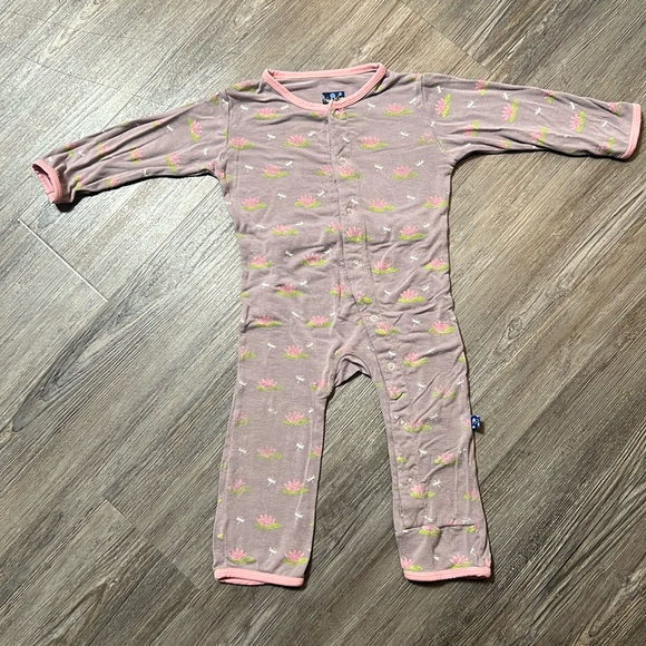Kickee Pants PJ’s- Size 12-18m - Picture 1 of 6